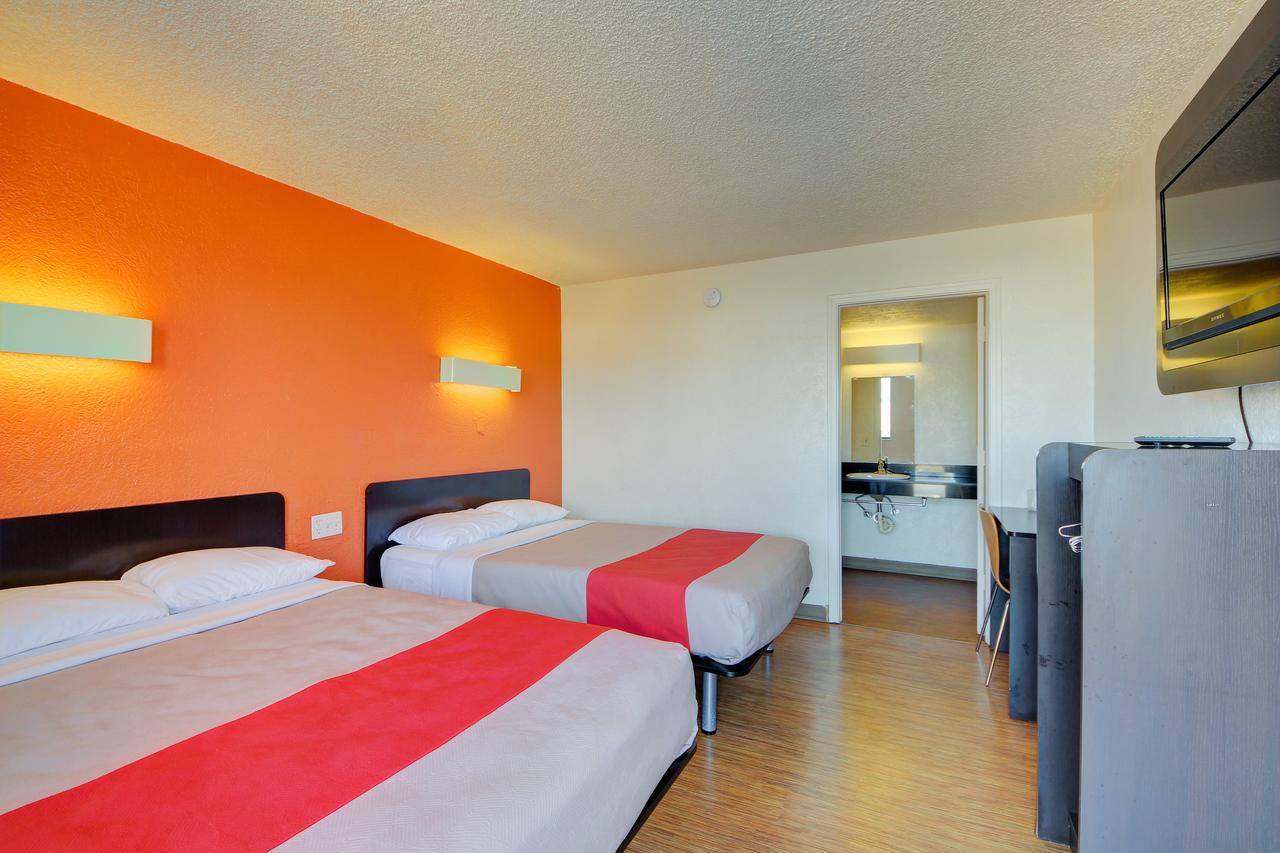 Motel 6-Oklahoma City, Ok - Frontier City Bilik gambar
